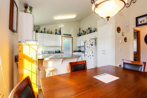 Cedar Creek Retreat image 12