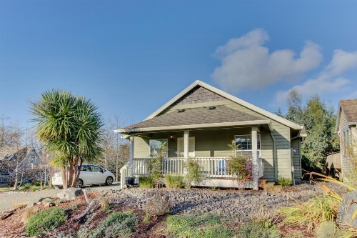 Cedar Creek Retreat image 14