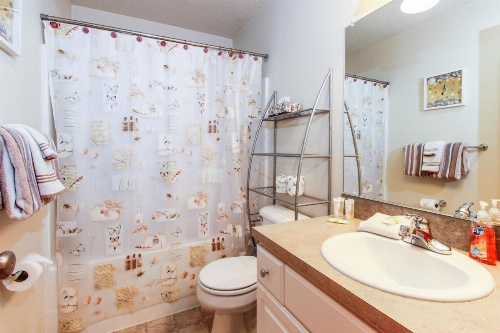 Cedar Creek Retreat image 16