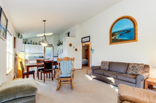 Cedar Creek Retreat image 22