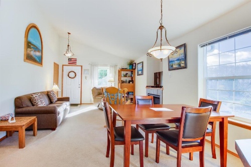 Cedar Creek Retreat image 27